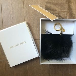 MK - Michael Kors - Fur Pom Pom